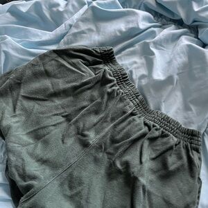 Brandy Melville Forest Green sweatshirts